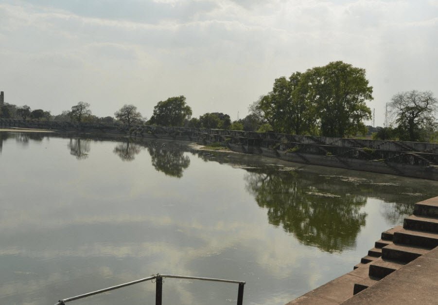Barua Sagar Tal